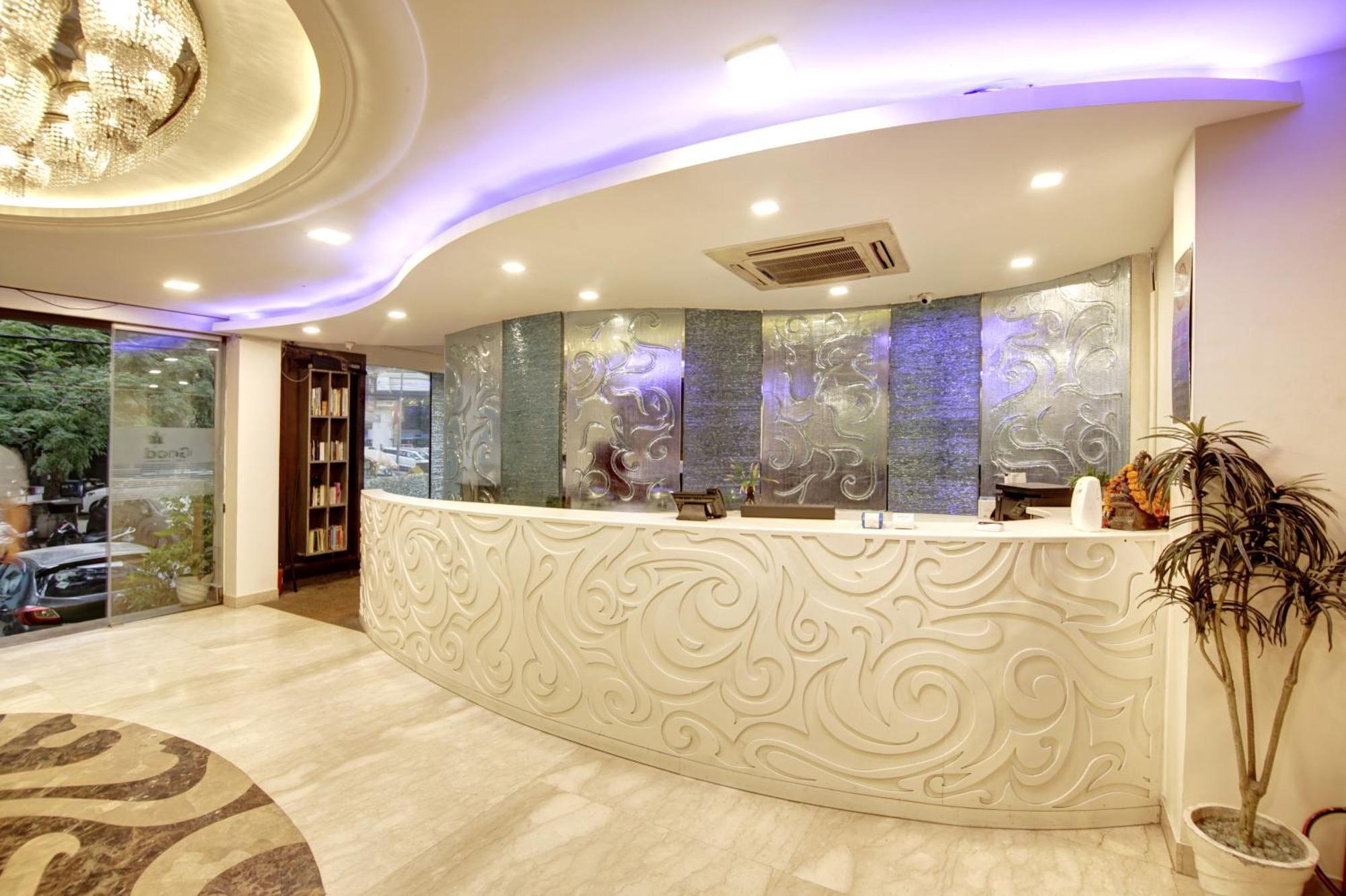 Hotel Good Times Near Ganga Ram Hospital And Karol Bagh Metro Делі Екстер'єр фото
